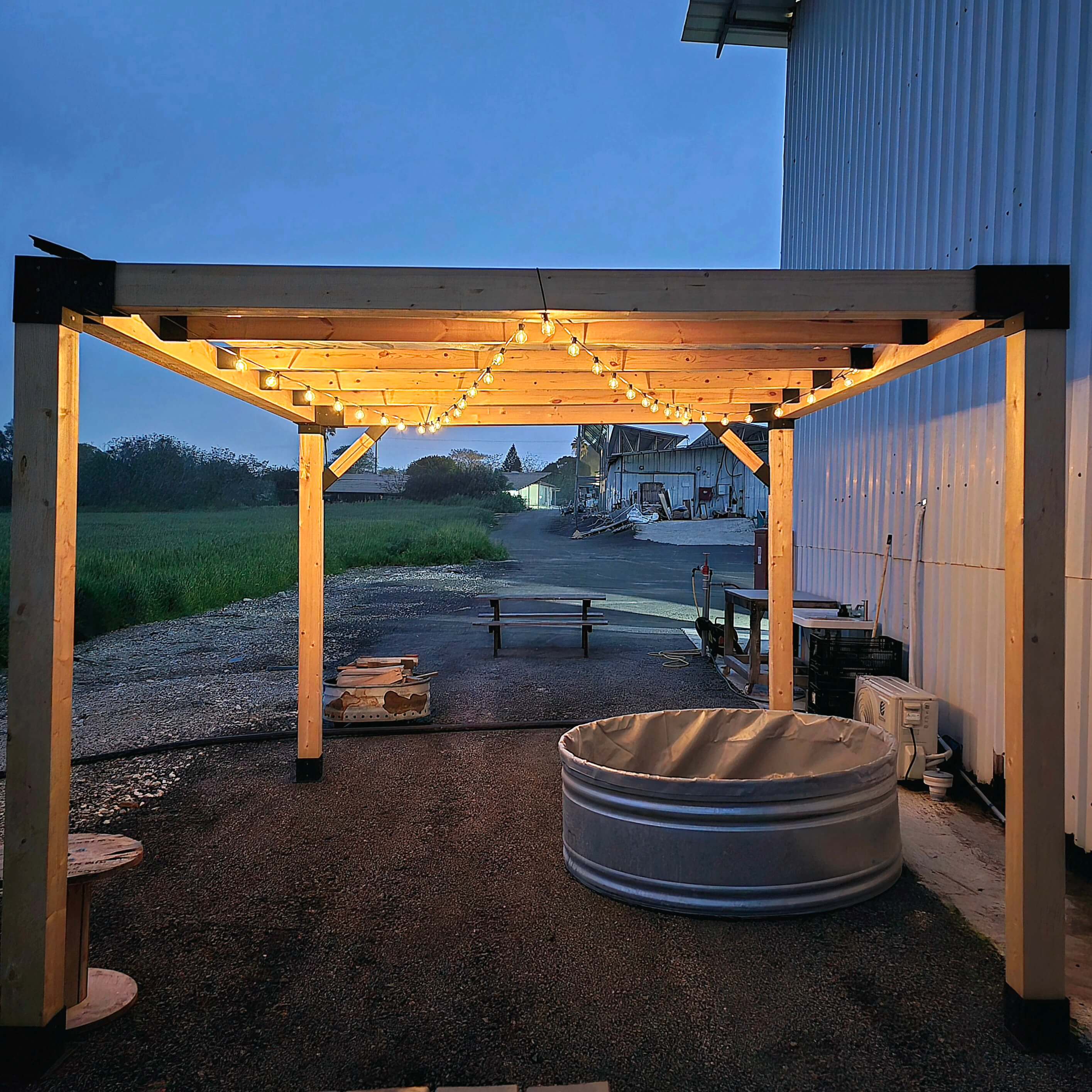 מולטי פרגולה 15/15 חזית