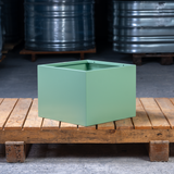 אדנית נירוסטה טרסה ירוקה מרובעת בגובה 30/40 ס"מ